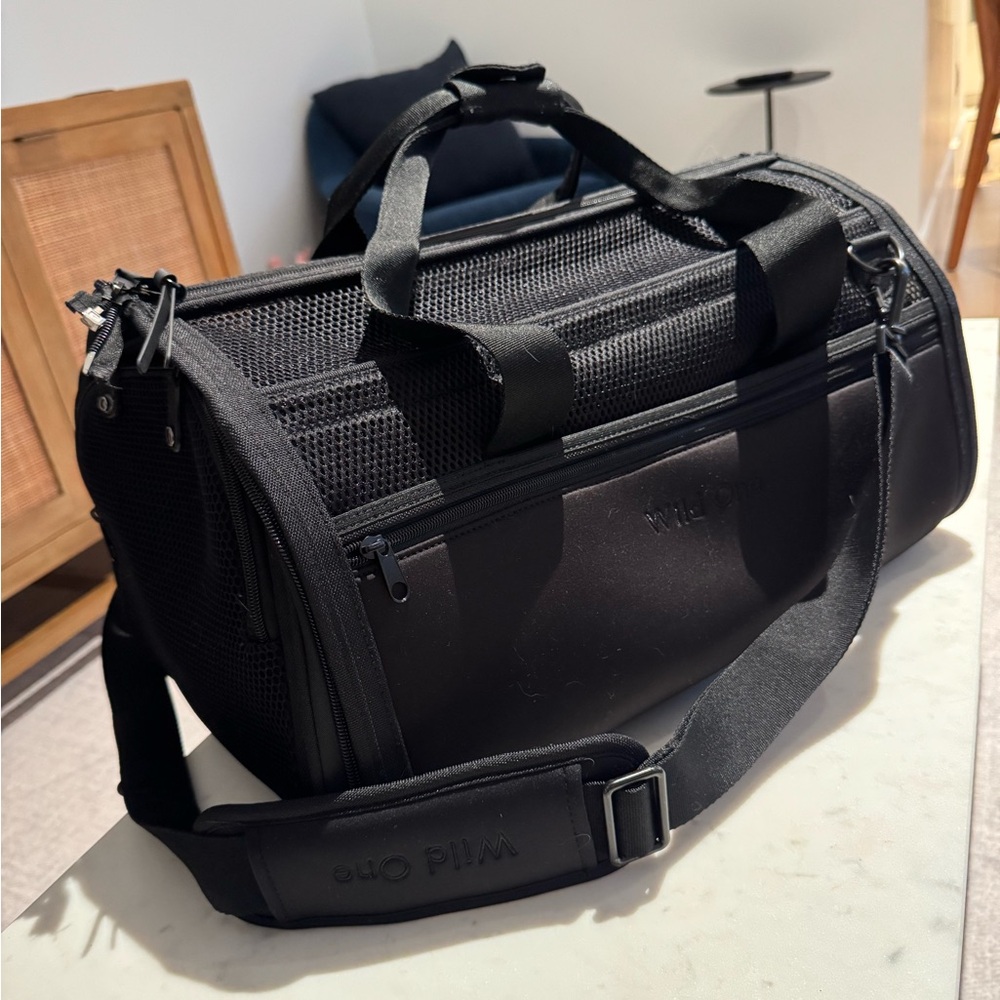 Wild One Black Dog Carrier